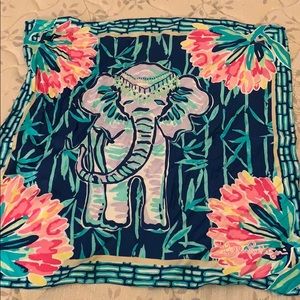 Lilly Pulitzer scarf! Beautiful! Barely used.